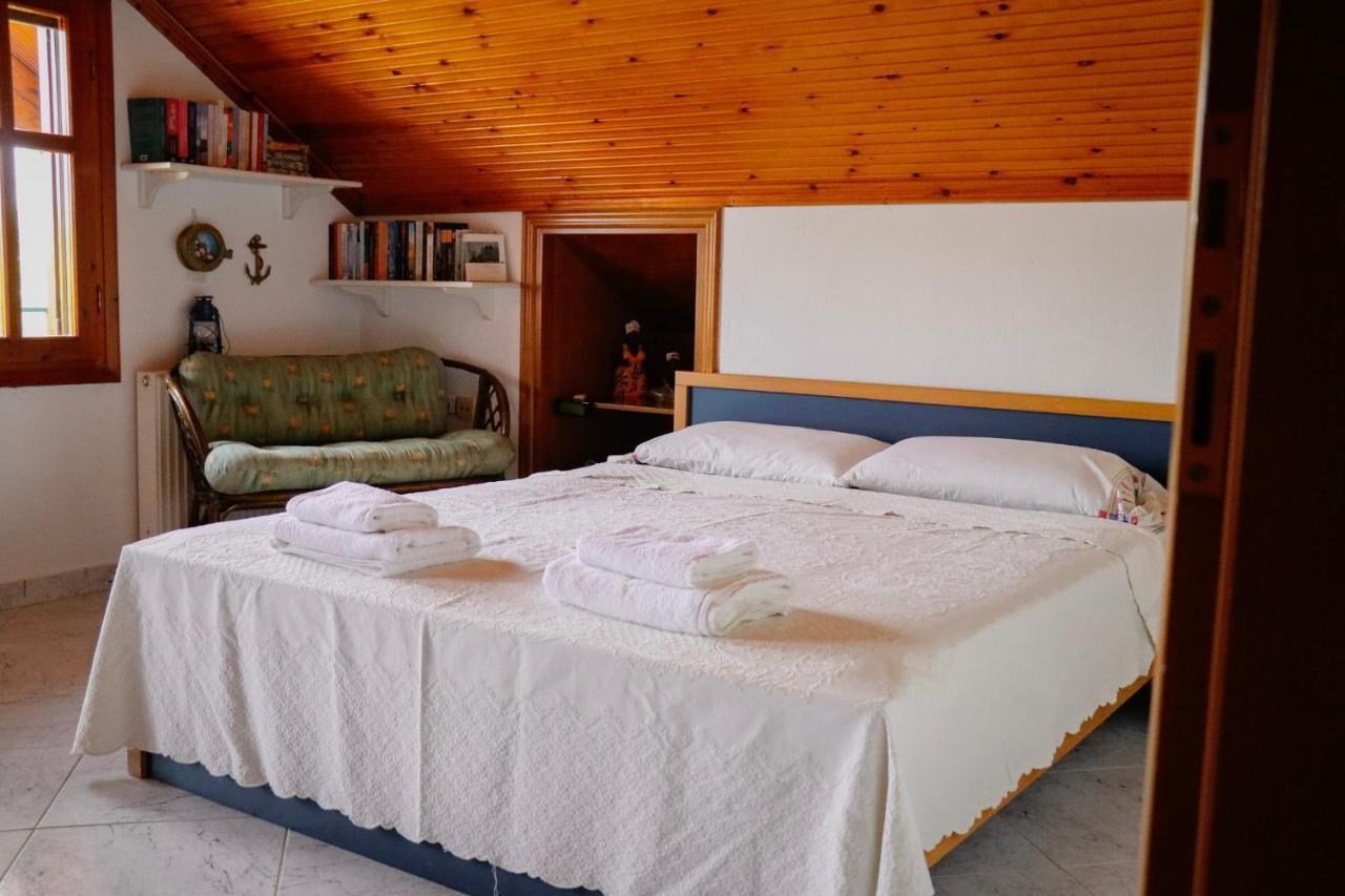 Renaissance Holidays Villa Nea Kallikrateia Bagian luar foto