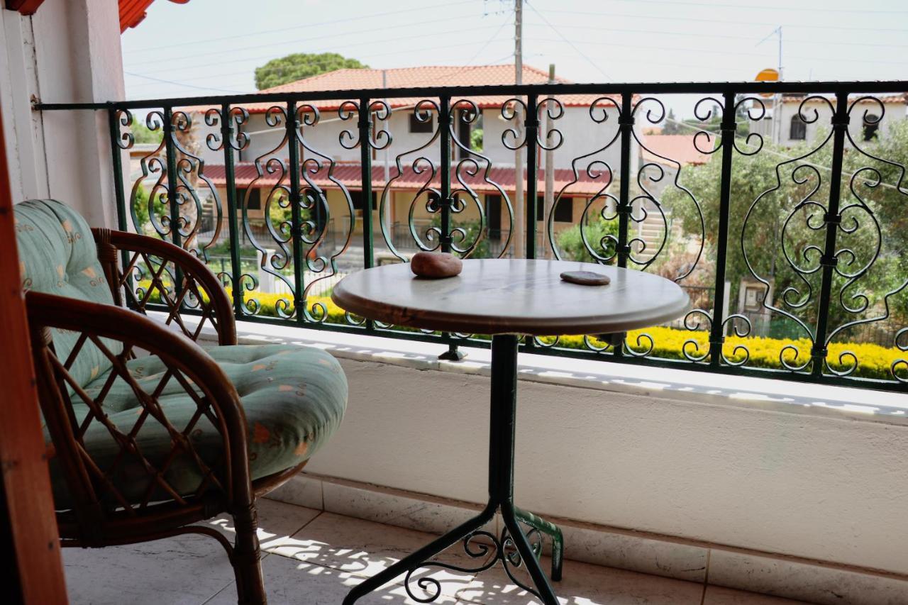 Renaissance Holidays Villa Nea Kallikrateia Bagian luar foto