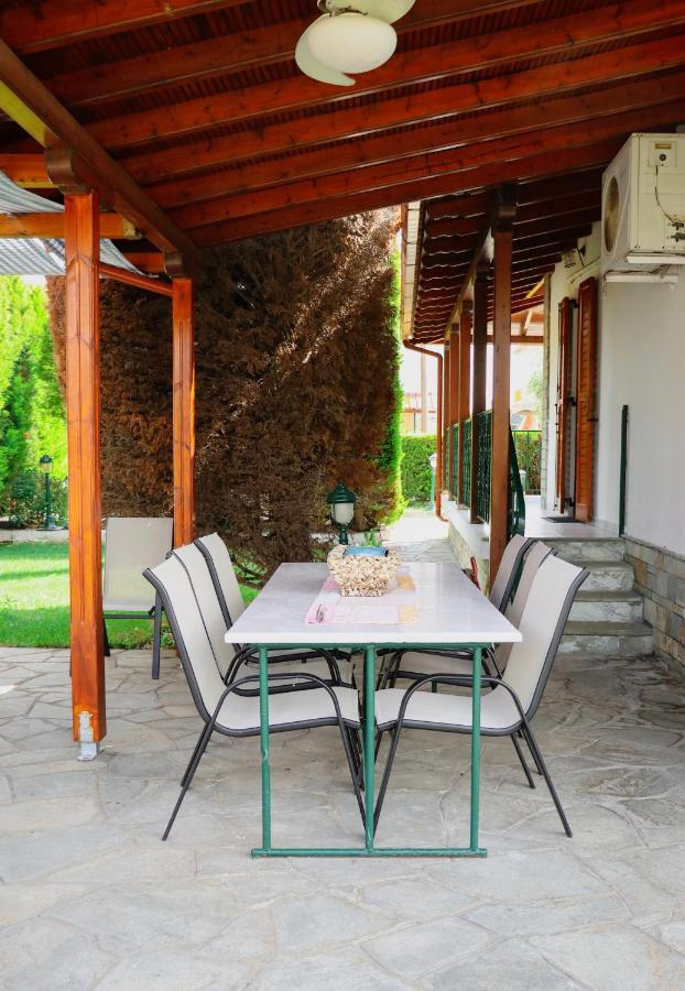 Renaissance Holidays Villa Nea Kallikrateia Bagian luar foto