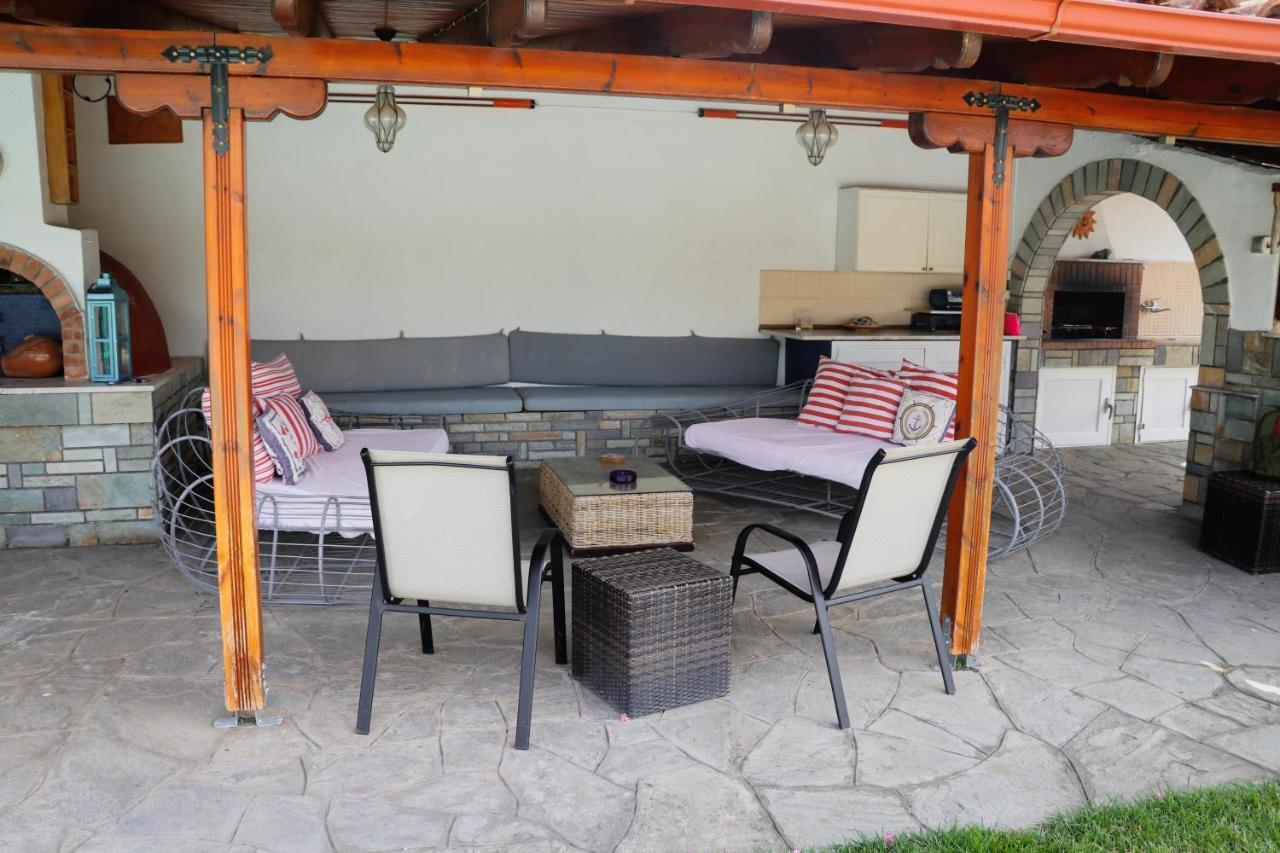 Renaissance Holidays Villa Nea Kallikrateia Bagian luar foto