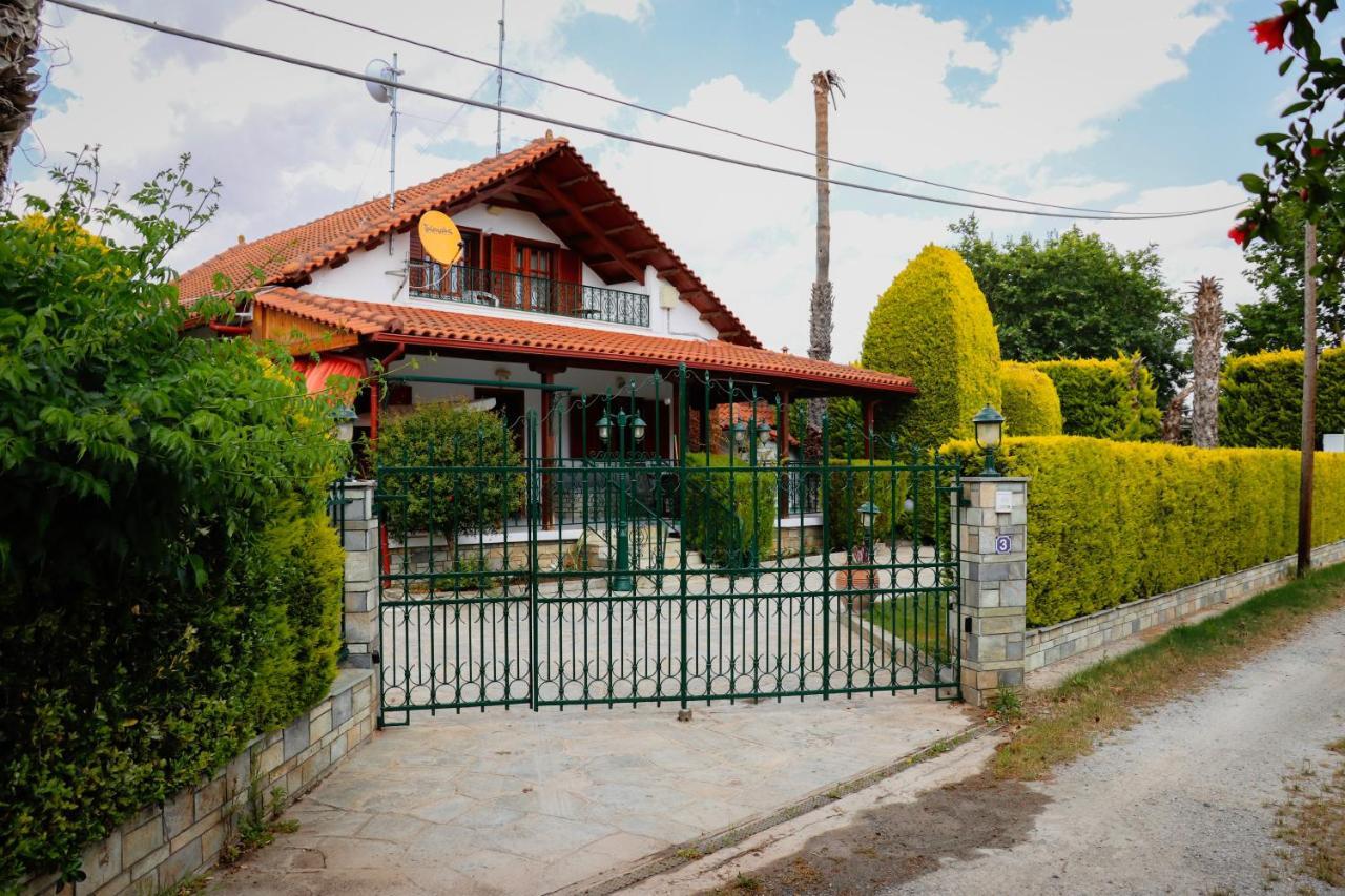 Renaissance Holidays Villa Nea Kallikrateia Bagian luar foto