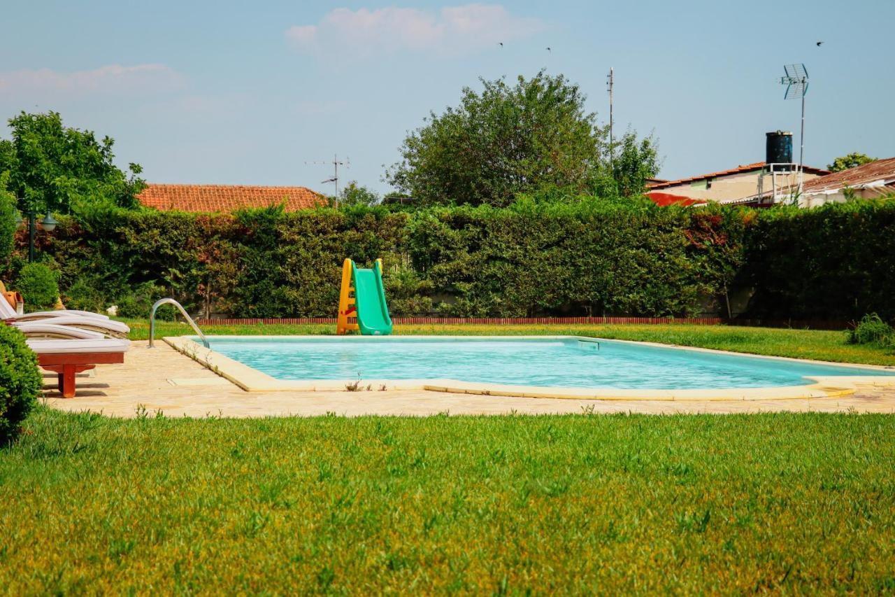 Renaissance Holidays Villa Nea Kallikrateia Bagian luar foto