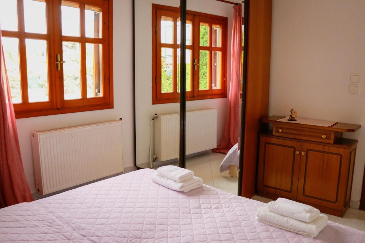 Renaissance Holidays Villa Nea Kallikrateia Bagian luar foto