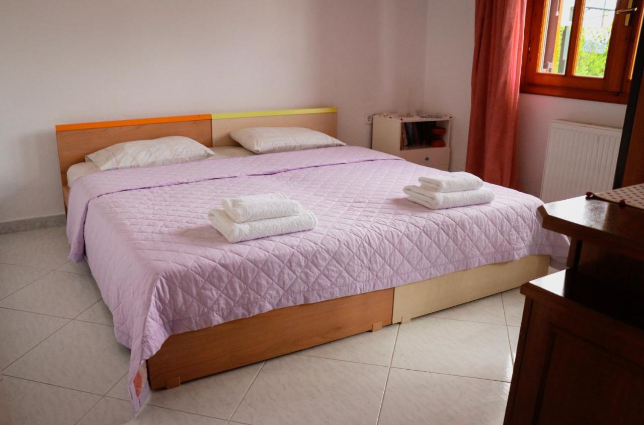 Renaissance Holidays Villa Nea Kallikrateia Bagian luar foto
