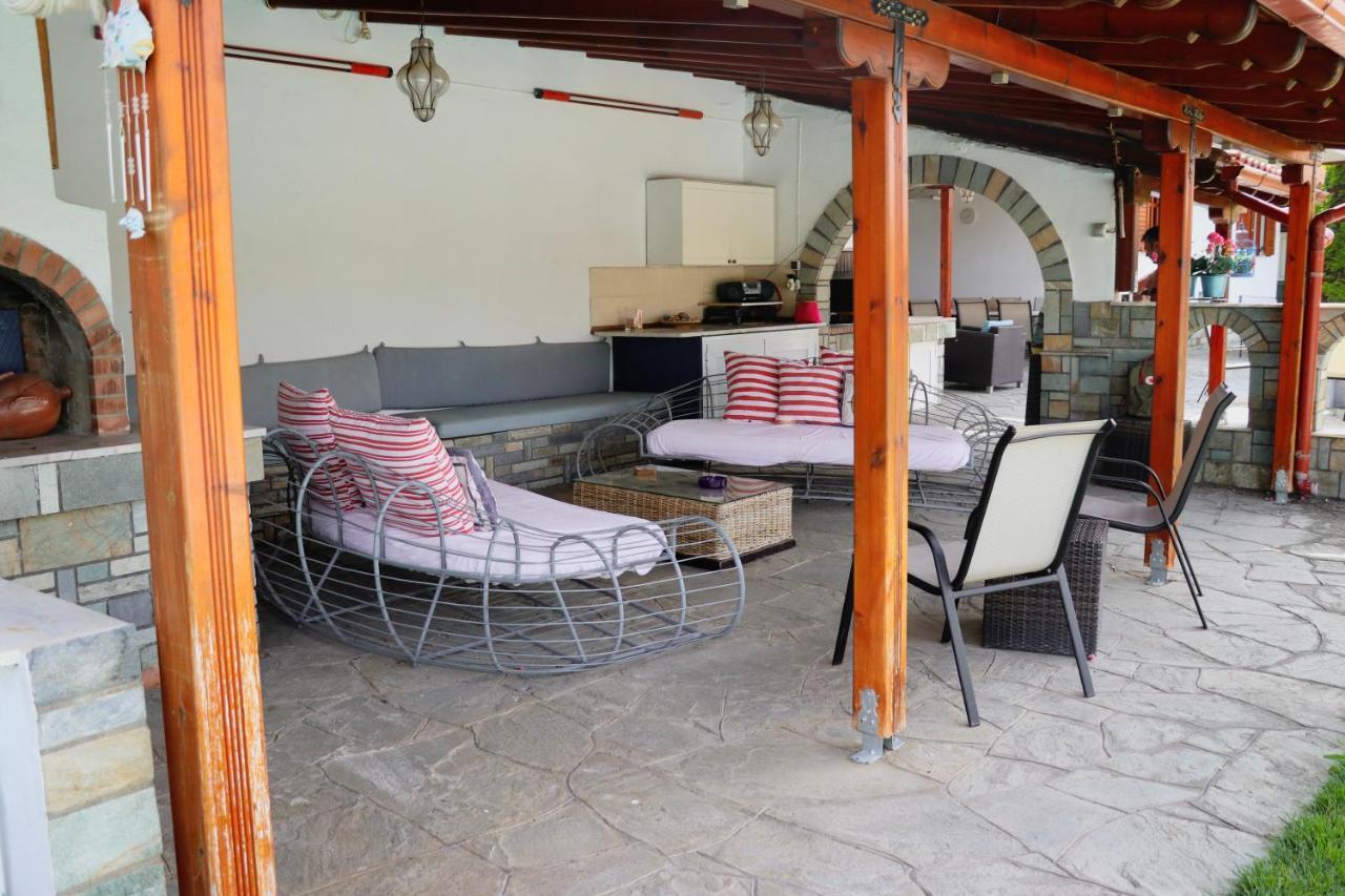 Renaissance Holidays Villa Nea Kallikrateia Bagian luar foto